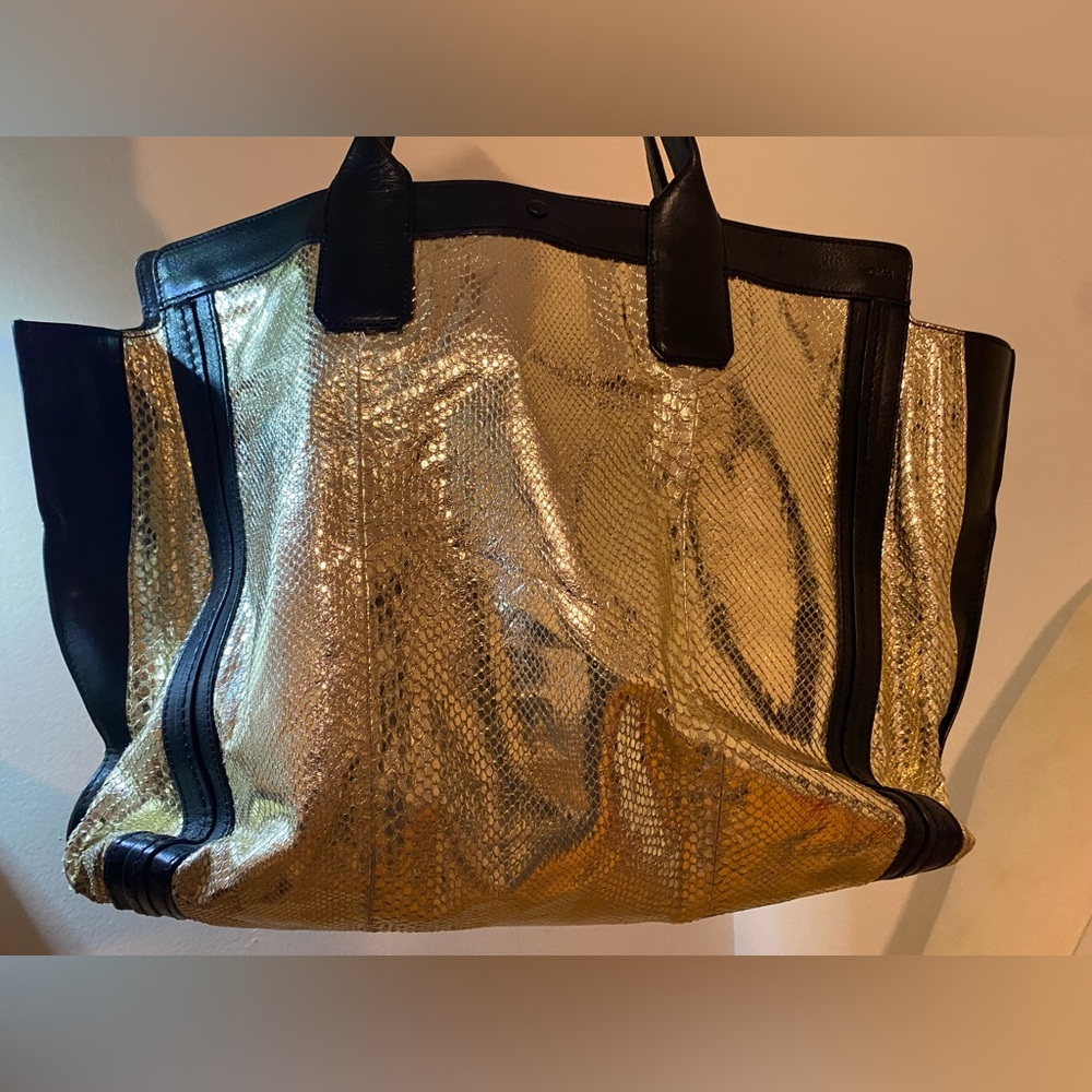 Chloe Women’s hand tote
